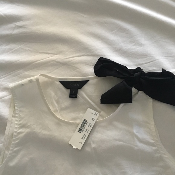 Top - Picture 2 of 4